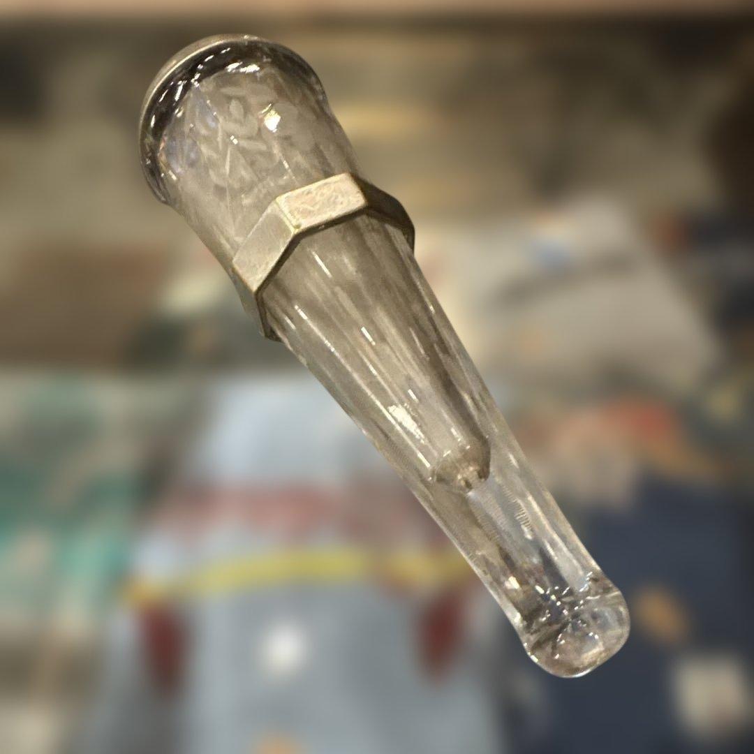 アンティーク　フラワーベース　ガラス製