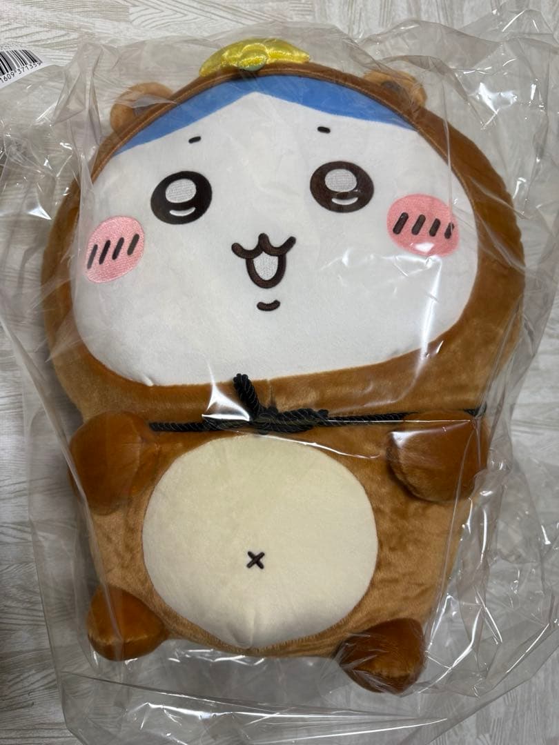 ちいかわ　たぬきだもんくじ　A賞 ハチワレ