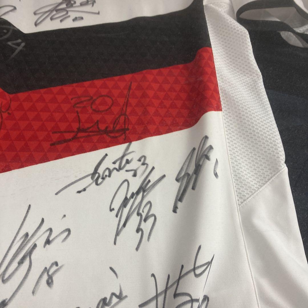 名古屋グランパスエイト■2010優勝メンバー全選手■直筆サイン入り■ユニフォーム