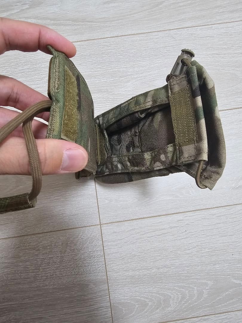 TYR ラジオポーチ　マルチカム