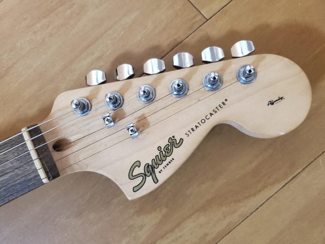 ギター Fender Stratocaster Squier Guitar