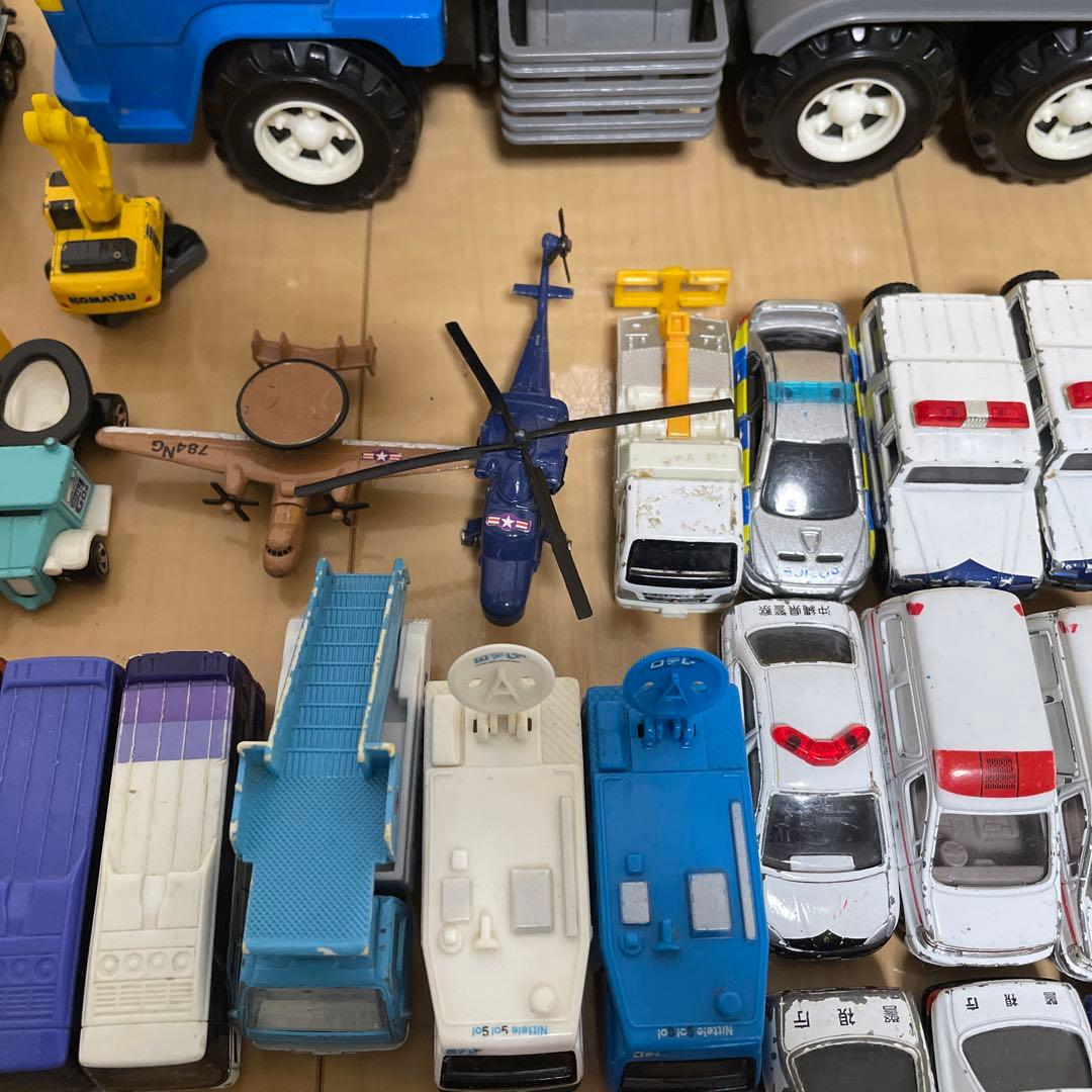 トミカまとめ売り　働く車　70台＋トラック