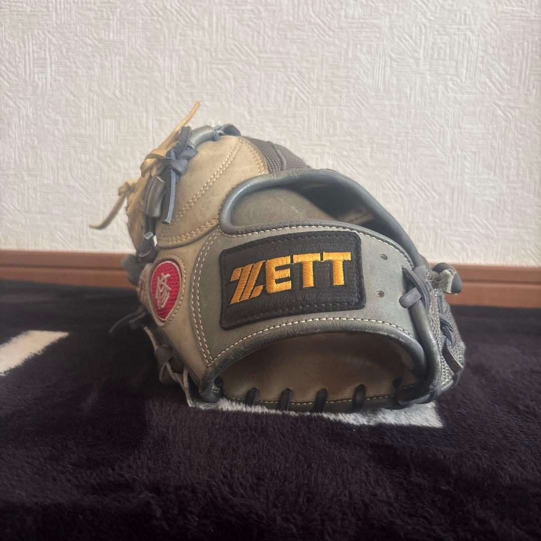 山田修義使用グローブZETT