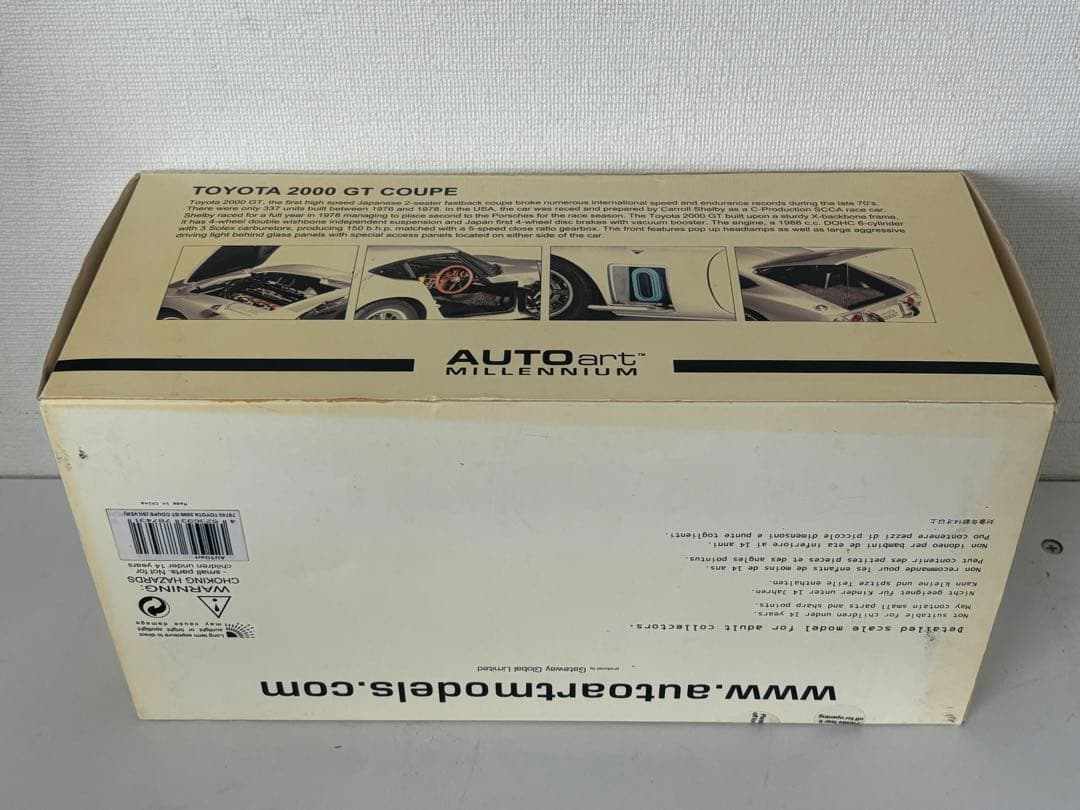 オートアート/TOYOTA 2000 GT/クーペ/シルバー/1/18/ミニカー