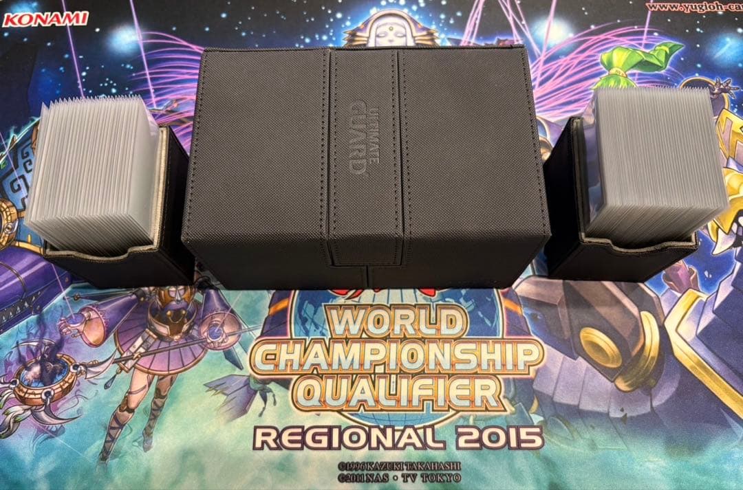 遊戯王　スリーブ　公式初期ロゴ白　72枚