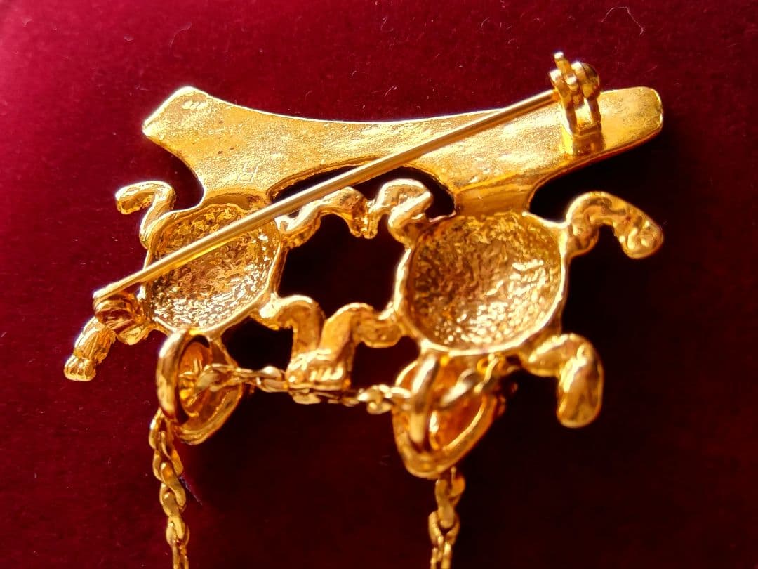 底値 シルバー925 GP レプロサ製ワカス ブローチ/ペンダントトップ/置物