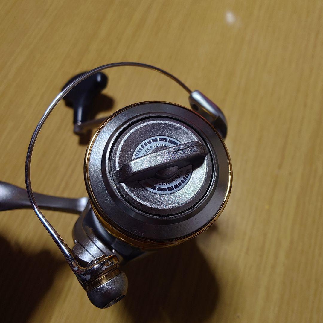 SHIMANO BIOMASTER C3000 スピニングリール