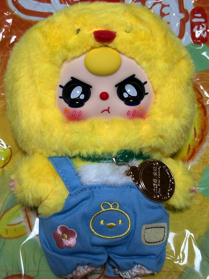 ひよこ帽子のぬいぐるみ人形