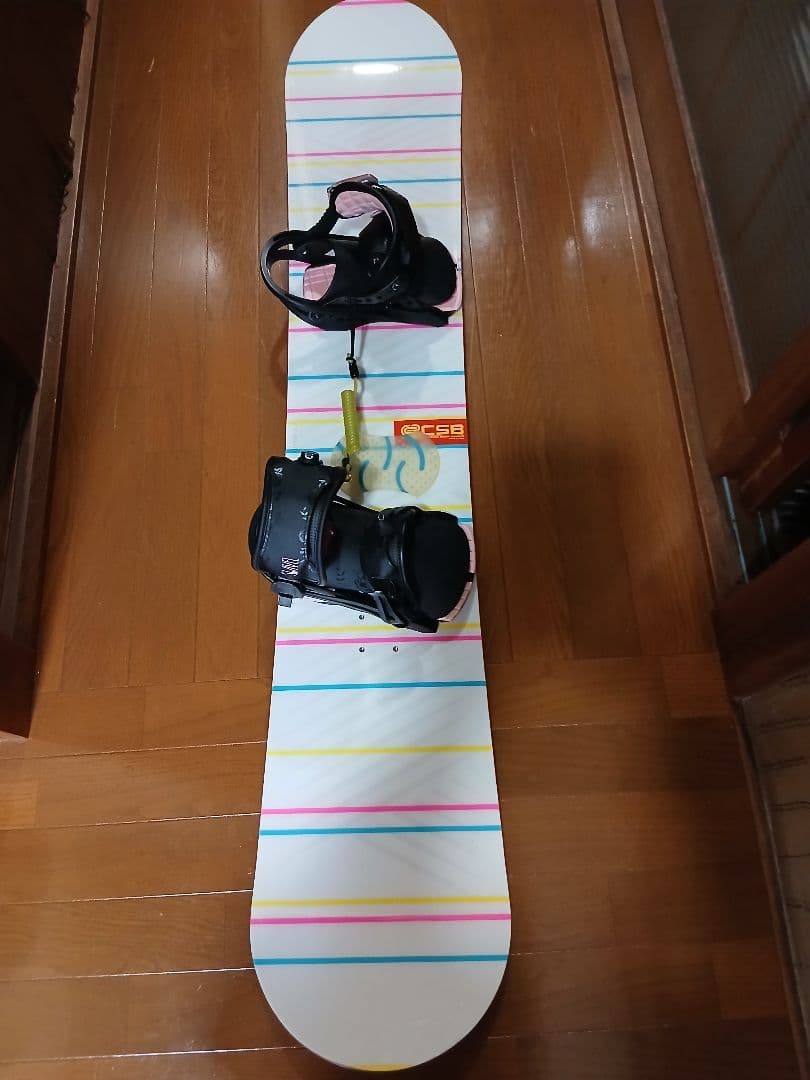 スノーボード 2本、 ビンディング付き、リーシュコード付き