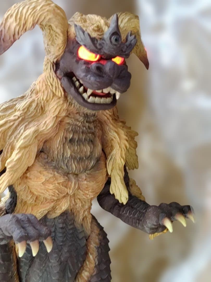 エクスプラス　東宝大怪獣シリーズ キングシーサー 激闘カラーVer 発光