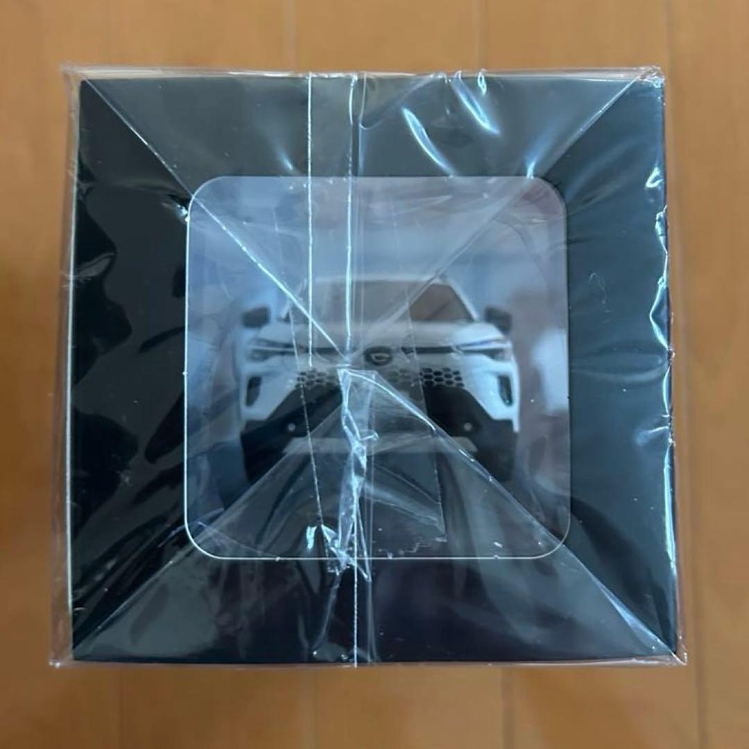 【新品・未開封】トヨタ　カローラクロス　ホワイト　ミニカー