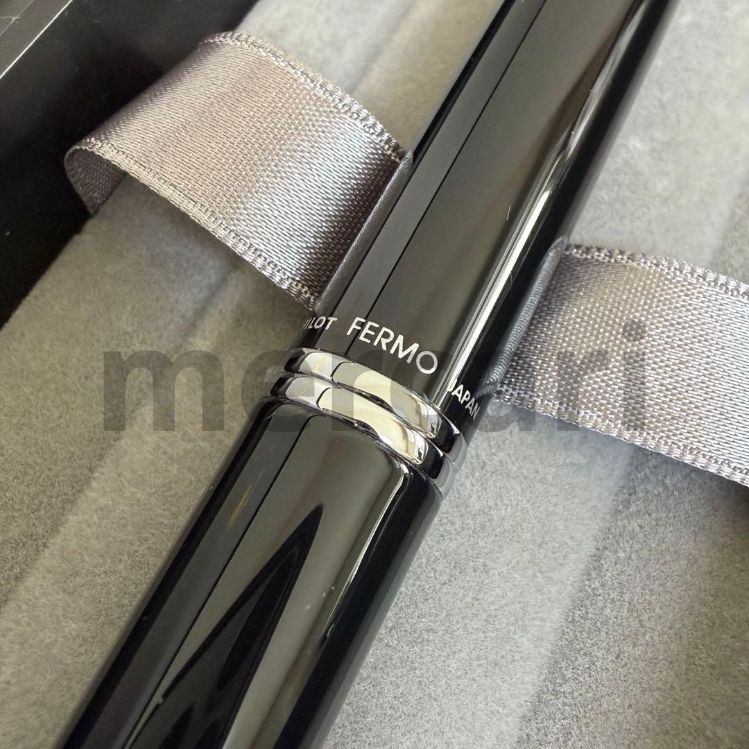 パイロット*万年筆*キャップレスフェルモ黒