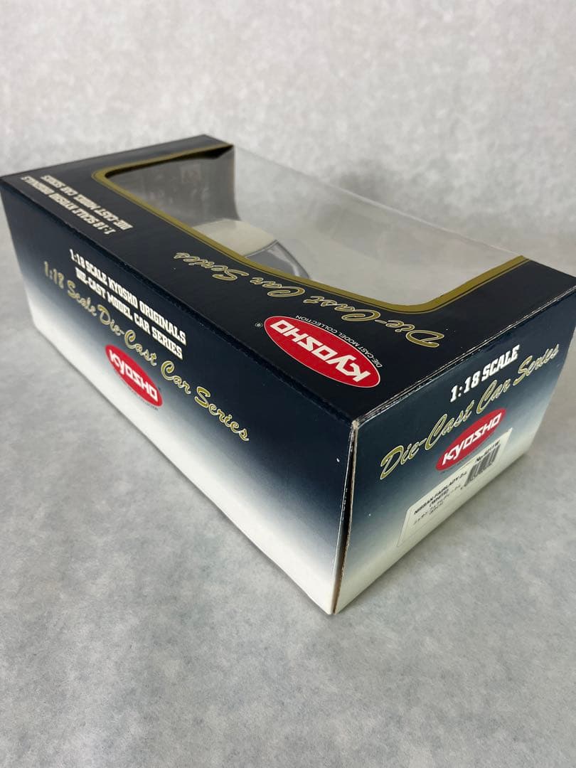 京商　フェアレディ Z -L ホワイト　白　ゼット　1/18  キョウショウ