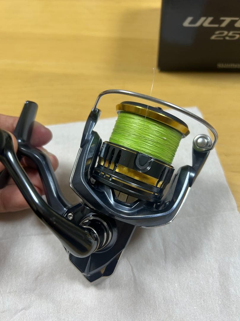 シマノ　21アルテグラ 2500 リールスタンドお付けします