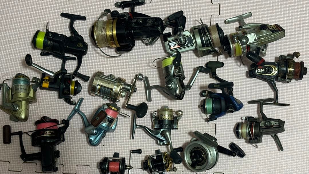 釣り フィッシングリール 19個セット