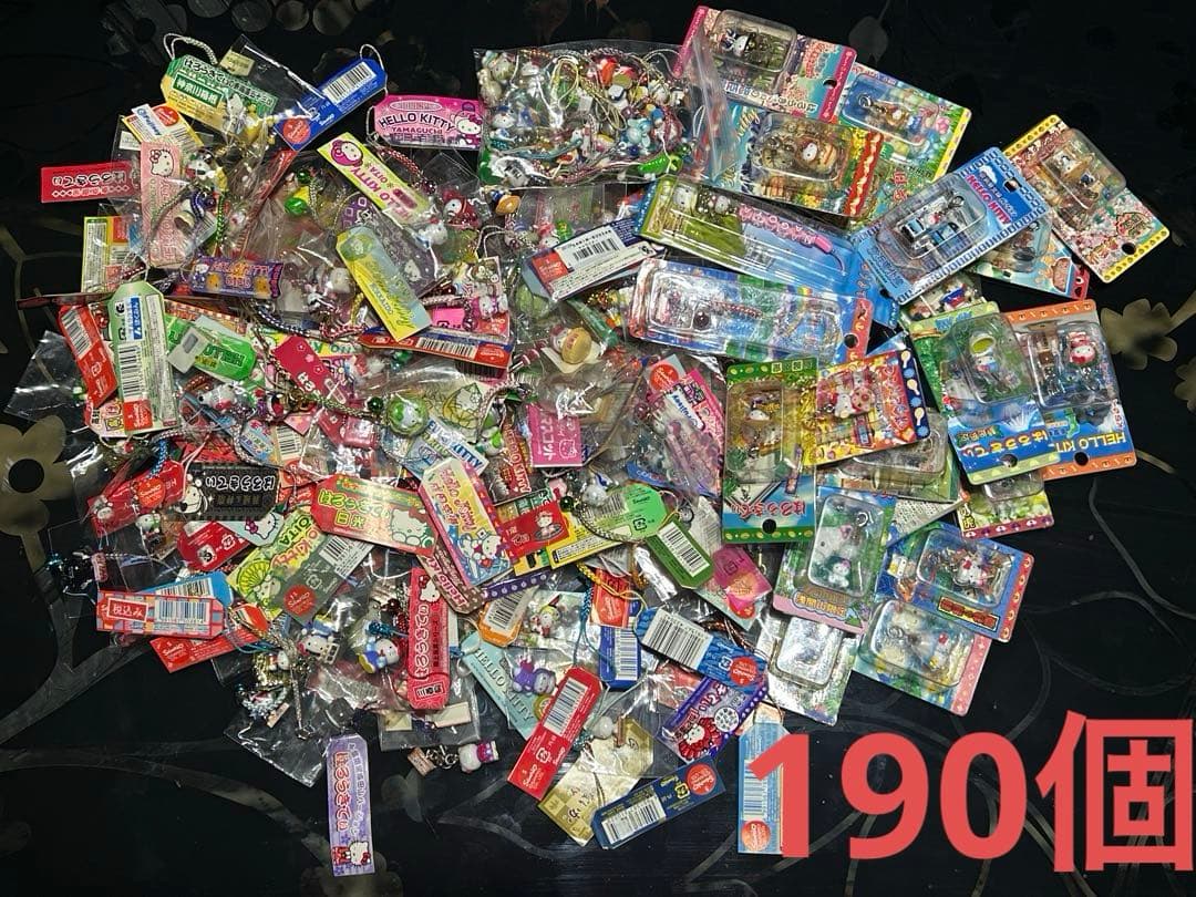 レア　ご当地キティ　まとめ売り　根付け　ストラップ　ファスナーマスコット