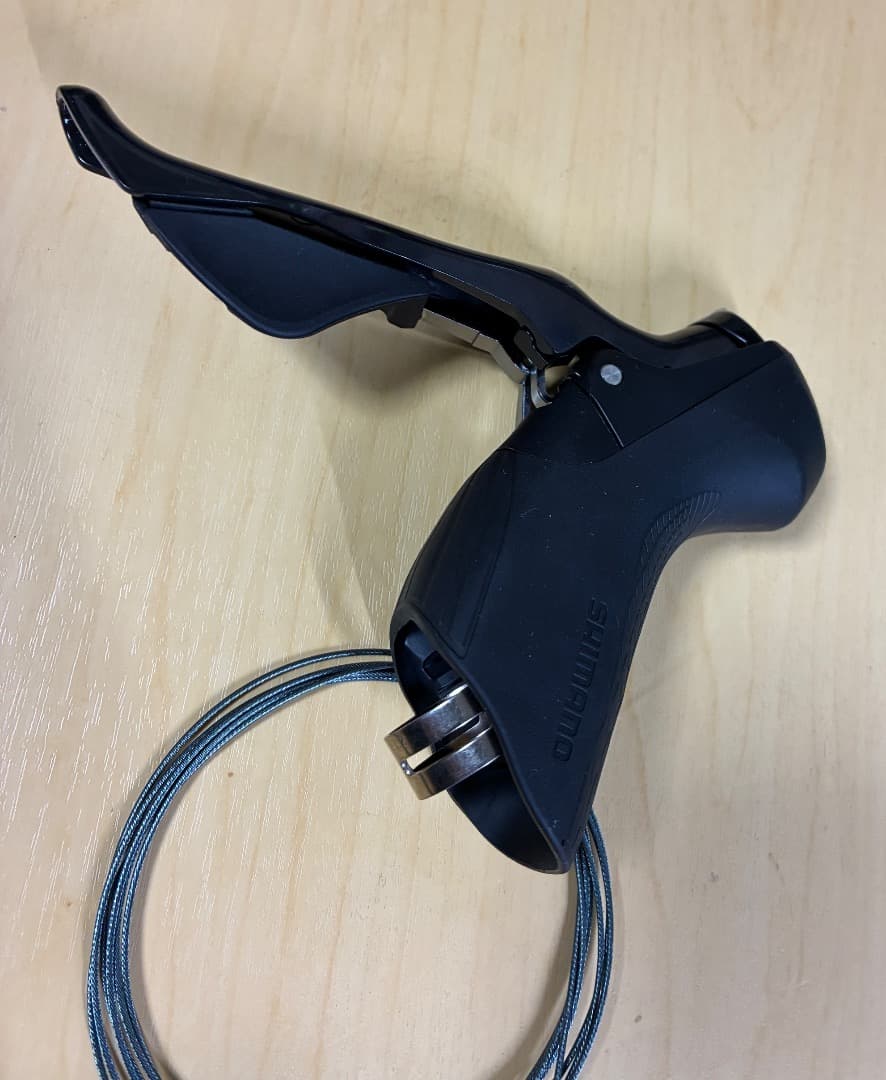 Shimano 105 ST-R7000 11s 左のみ　新品未使用！