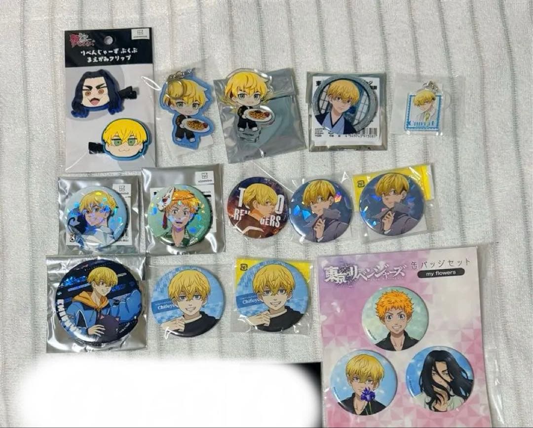 【希少有り】東京リベンジャーズ　まとめ売り　合計130点　松野千冬　缶バッジ等