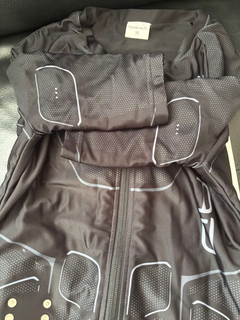 美品 SIXPADパワースーツ 上下セット レディース　Mサイズ 動作確認済