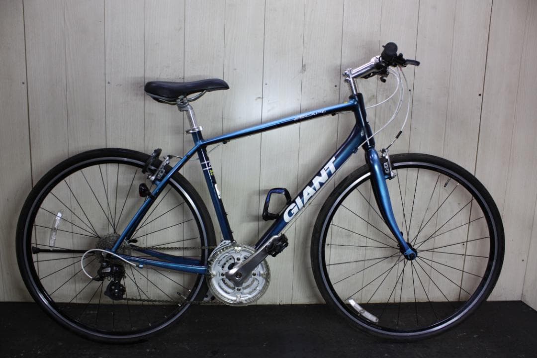 GIANT ESCAPE R3 700C 24速 500mm 青色 クロスバイク