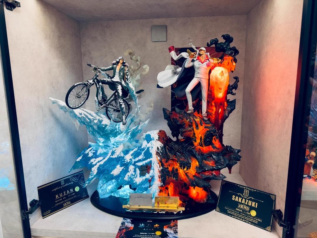 Jimei Palace ワンピース 氷と炎 青キジ & 赤イヌ フィギュア