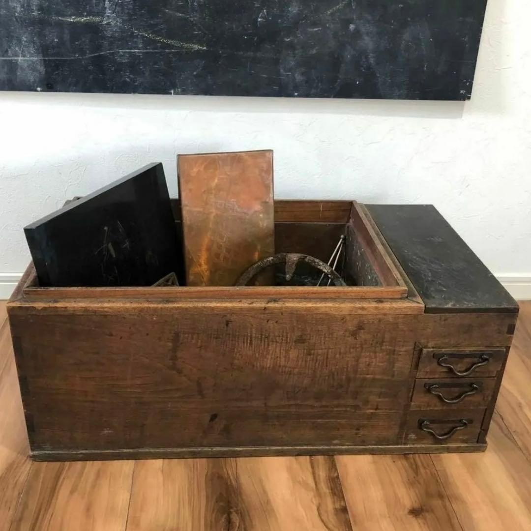関東長火鉢　囲炉裏　五徳　道具置き　火箸　アンティーク　骨董　火鉢　レトロ　木製