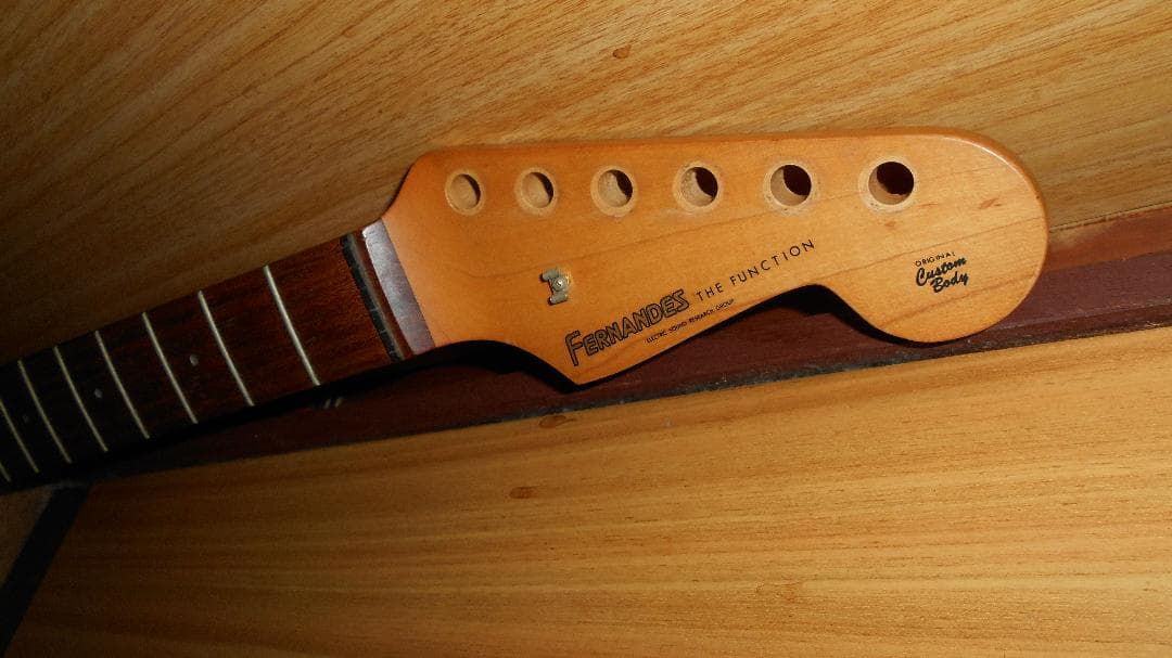 80年代中期～　フェルFSTネック