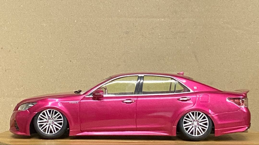 プラモデル完成品　アオシマ 1/24 214クラウンアスリート