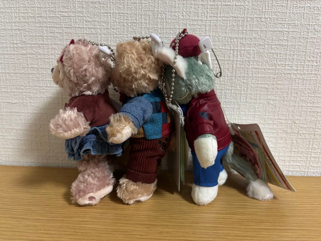 ダッフィー シェリーメイ　ジェラトーニ 2016 スウィートダッフィー バッジ