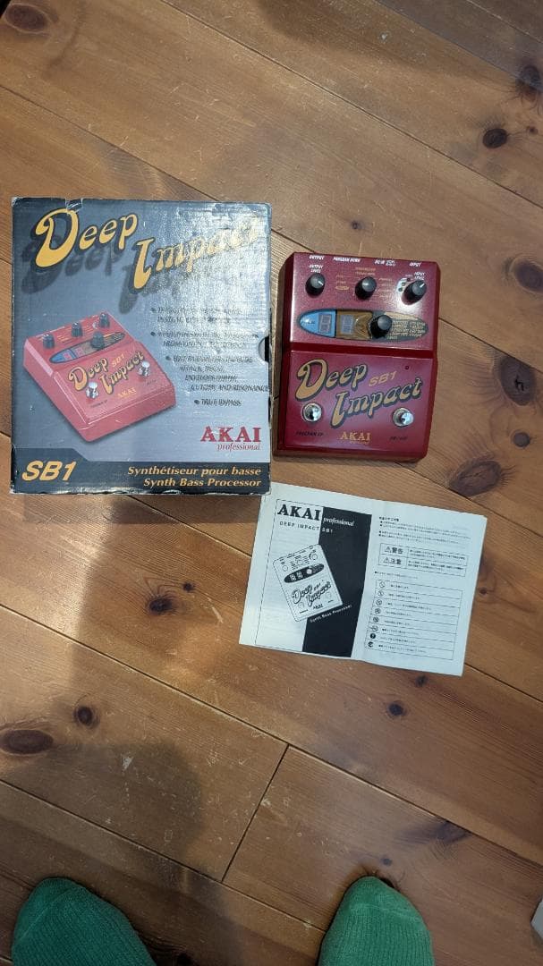 AKAI Deep Impact SB1 ベースエフェクター