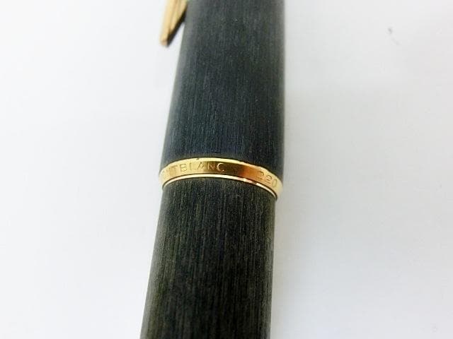MONTBLANC モンブラン 万年筆 マットブラック 220 ペン先 585