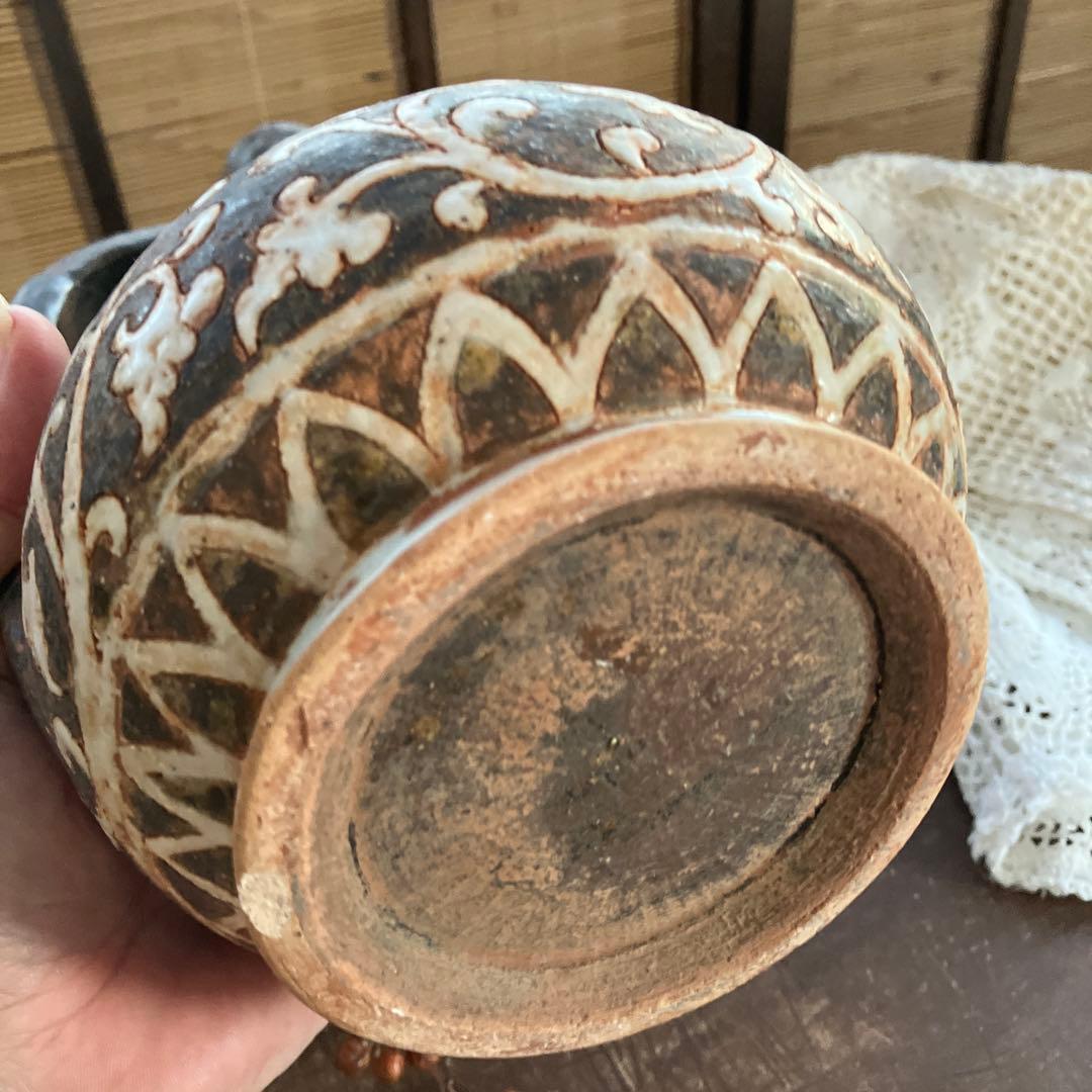アジア　骨董　水差し　陶器　ヴィンテージ　唐草模様