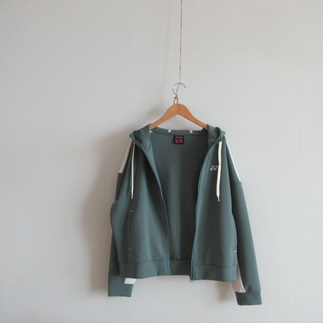 XLサイズ　美品　YONEX オリーブ 上下セットジャージ　完売品　テニス