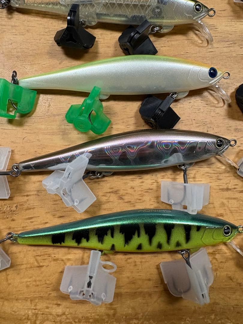 レヴォニック　シンディ