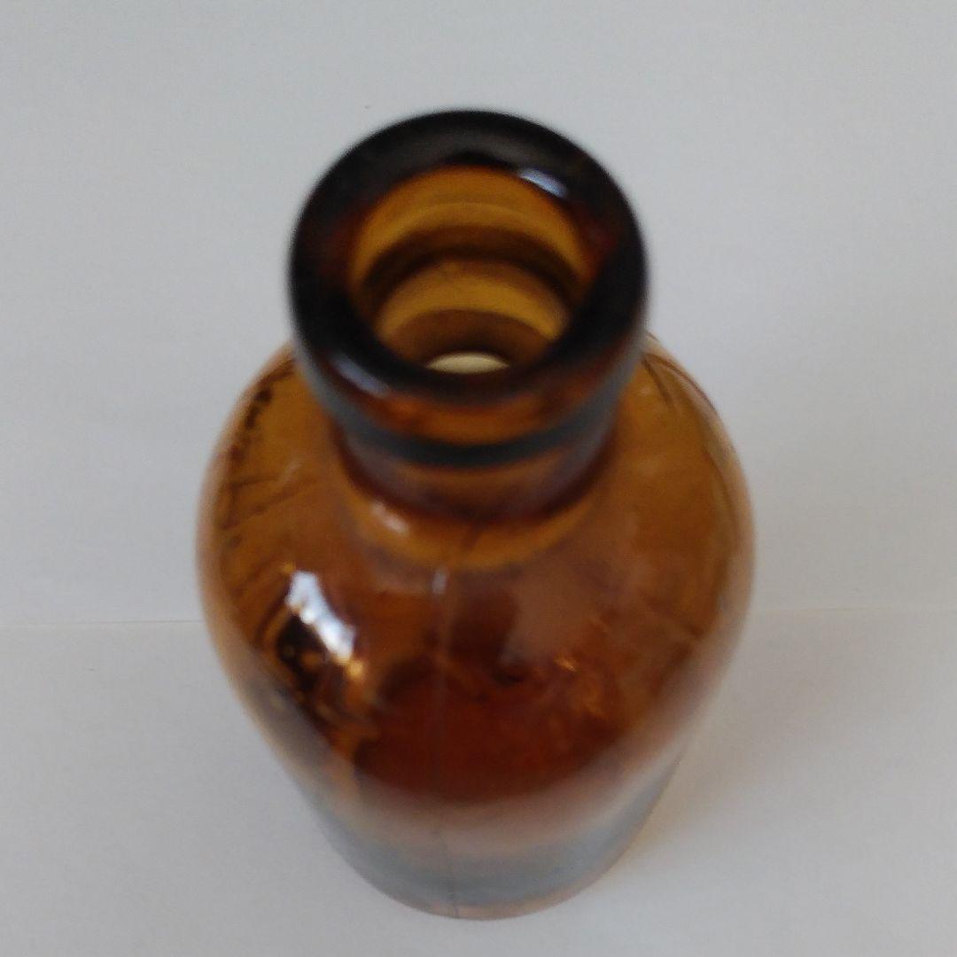 古い瓶　ビン びん