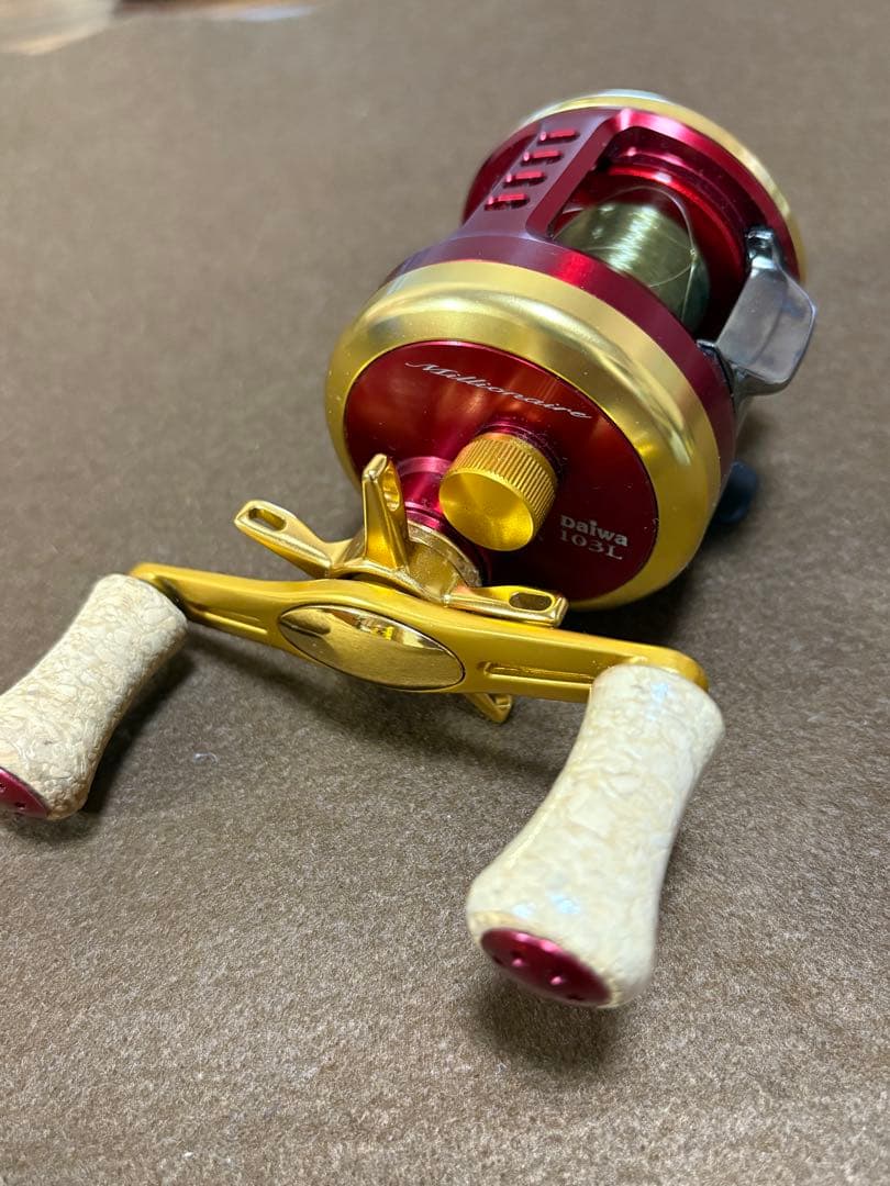 Daiwa I'ZE FACTORY ベイトリール レッド/ゴールド　JAPAN