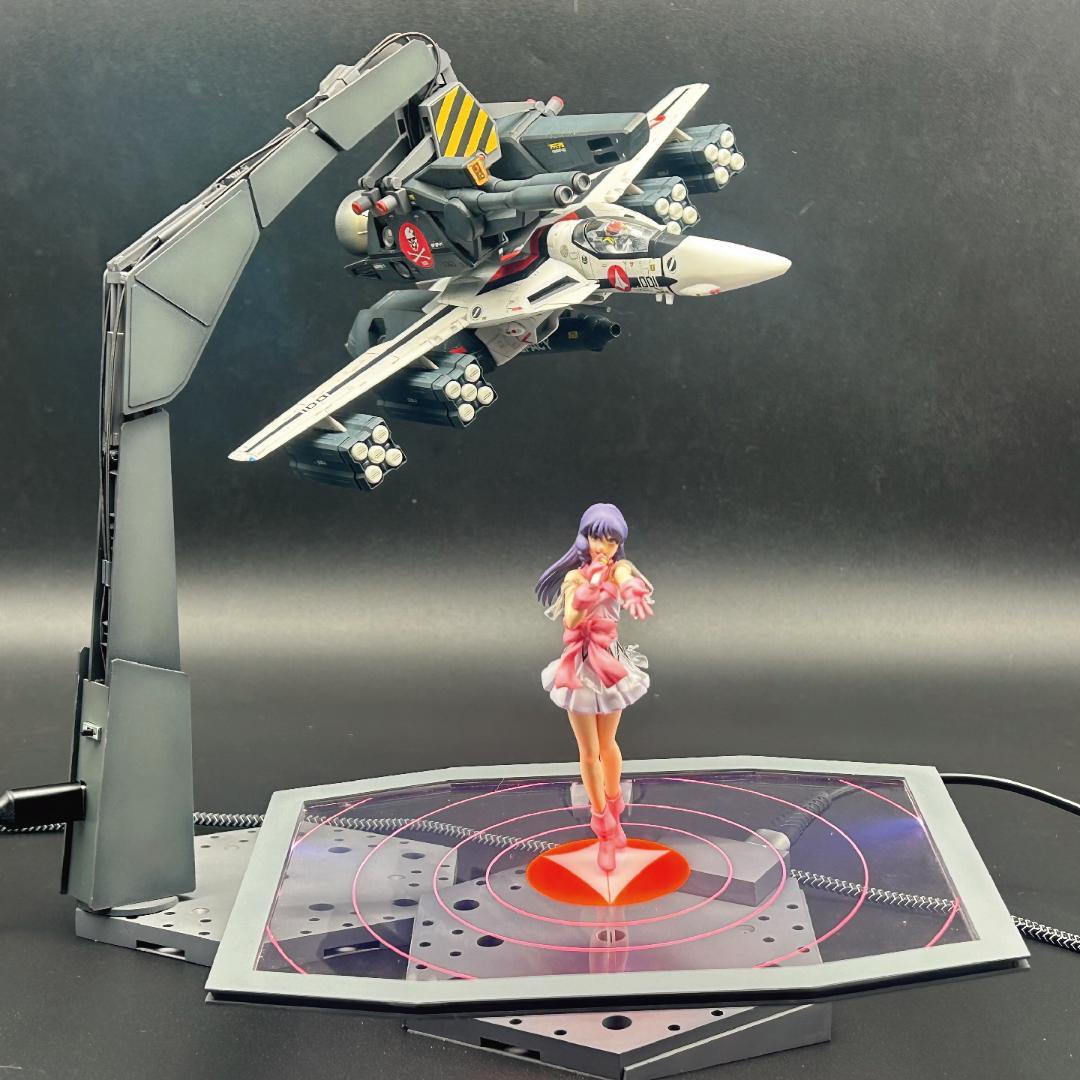 【電飾】VF-1バルキリー／リン・ミンメイ　塗装済完成品