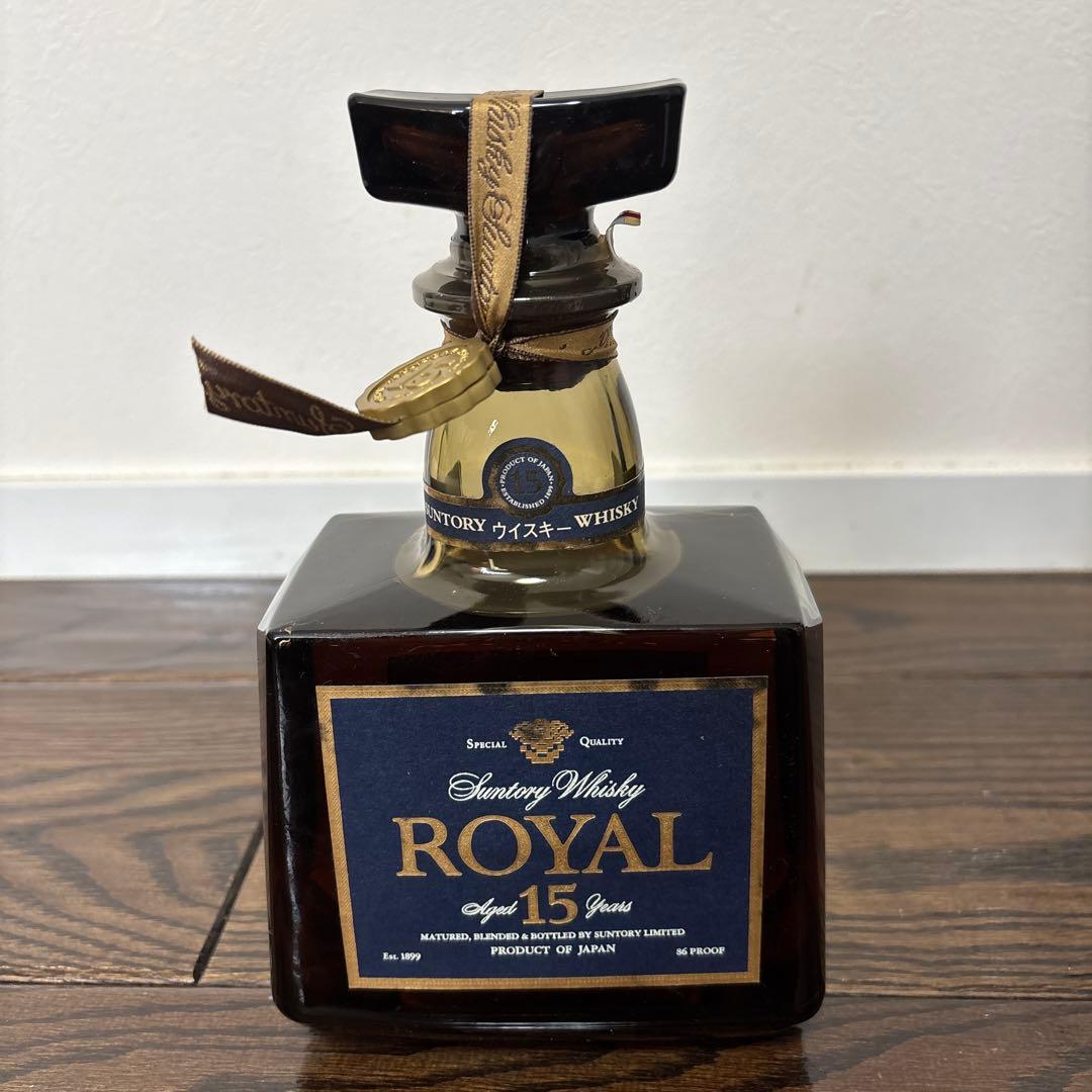 サントリー ウイスキー ローヤル 15年 青ラベル 750ml