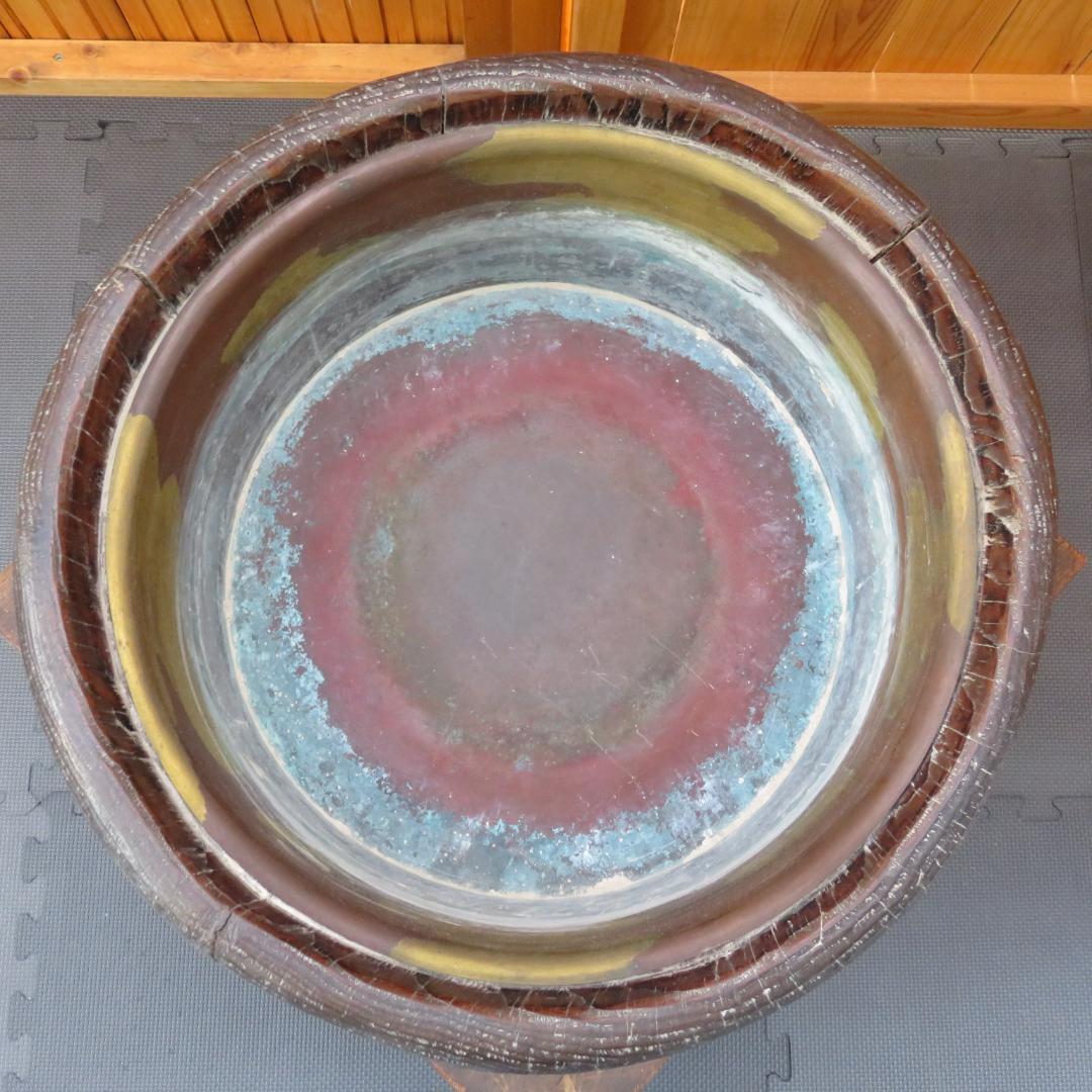 丸火鉢 箱入り 木箱 丸太くりぬき ヒビあり 炉 鉄瓶に