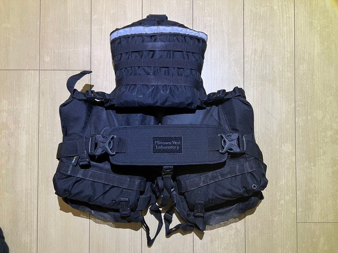 Minowa Vest Laboratory ベスト