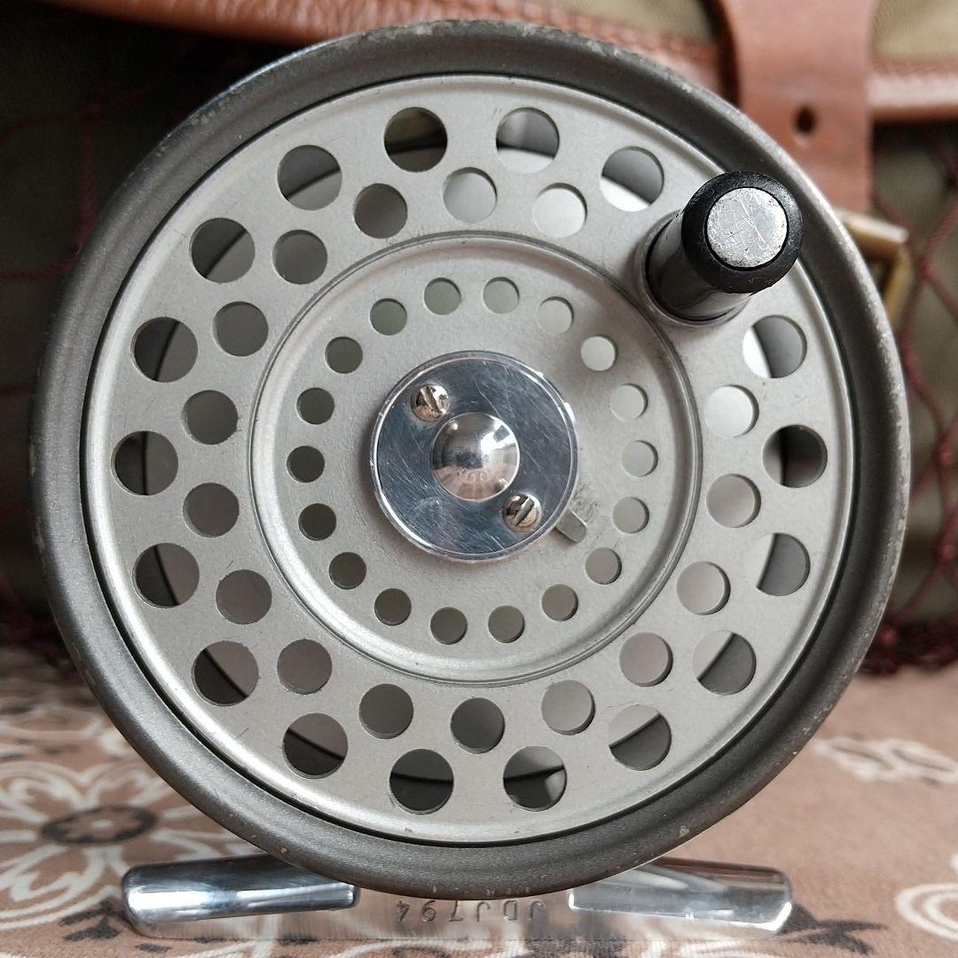 「HARDY 」 \" the featherweight \"　 FLYREEL