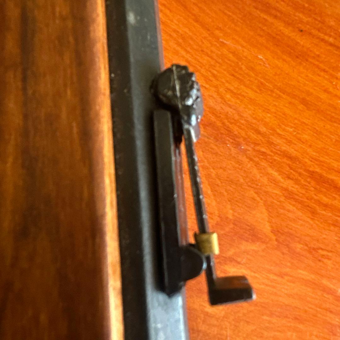 【遺品整理】モデルガン レプリカ銃 木製モデルガン ブラウン 彫刻デザイン