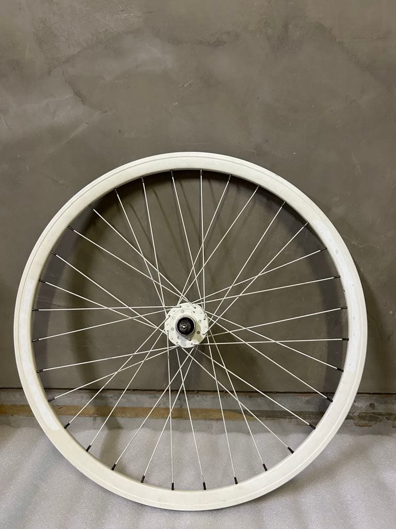 【ピスト用ホイール前輪】貴重なホワイトで映えます★