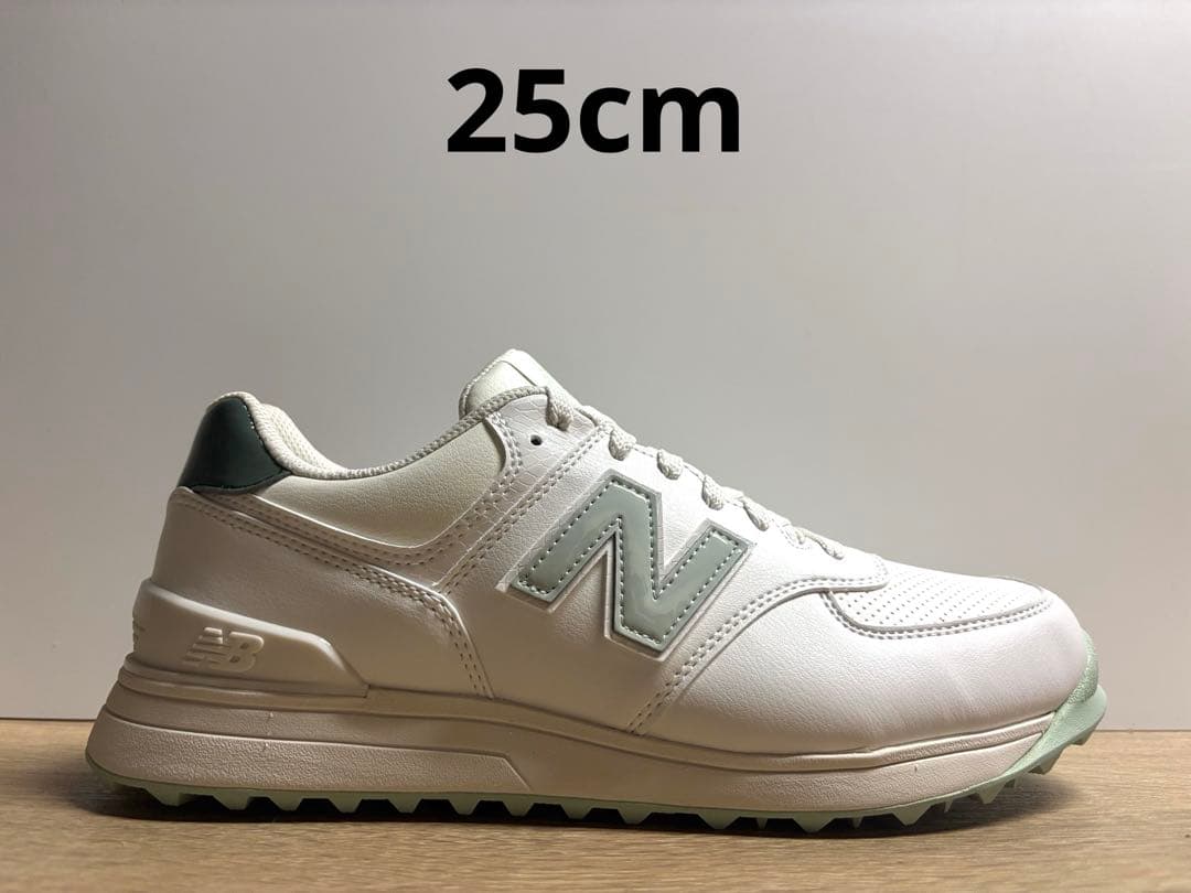 未使用 25cm 2E ニューバランスゴルフシューズ WGS574Q3 ホワイト