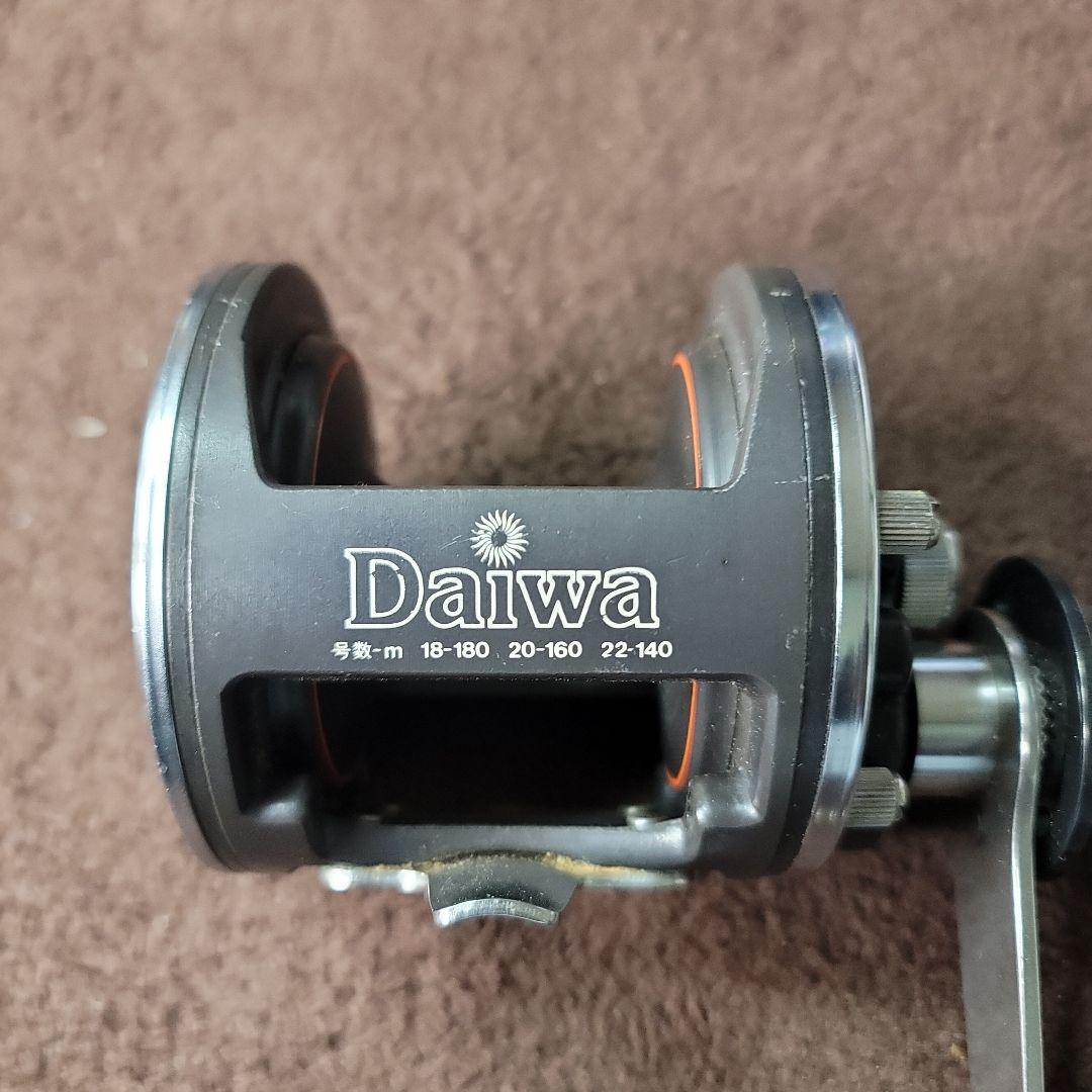 ダイワ 石鯛 300 石鯛リール ハンドルドラグ