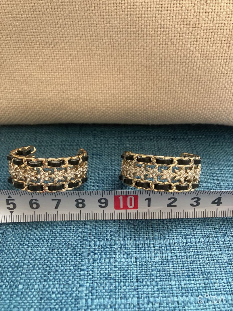 セール　CHANEL ノベルティ　星　ラインストーン　ピアス