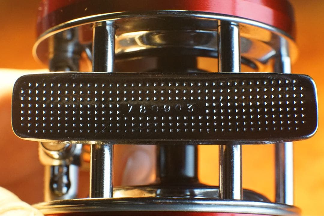 ABU アンバサダー 5500 メンテ済 フレーム修正済 チェリーレッド