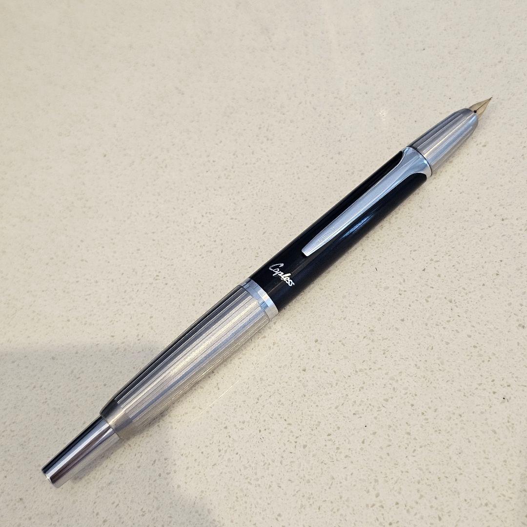 PILOT キャップレス ストライプ 蝕刻 14K ヴィンテージ万年筆