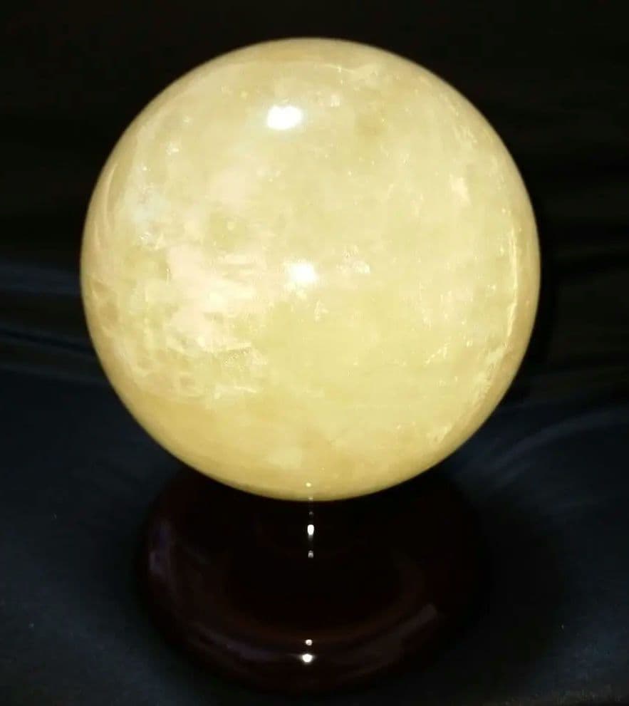 開運　天然氷州石・カルサイト大玉2.4kg