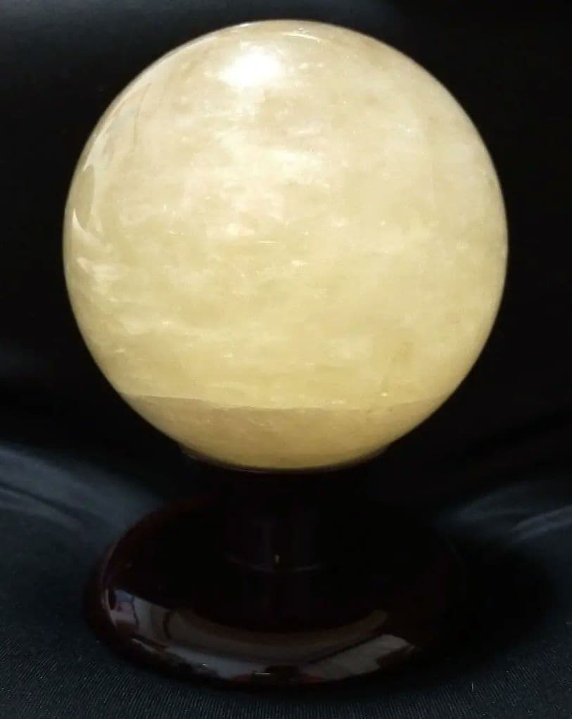 開運　天然氷州石・カルサイト大玉2.4kg